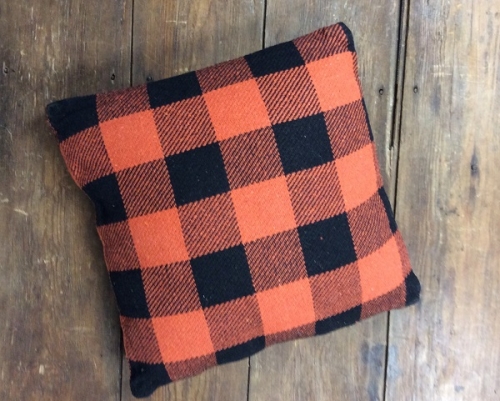 BUFFALO CHECK PUMPKIN/BLACK PILLOW